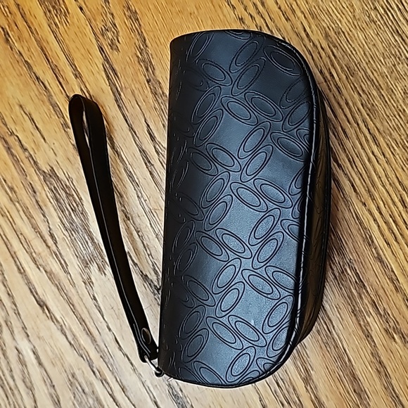Brand New Oakley Sunglass Case - Picture 3 of 6